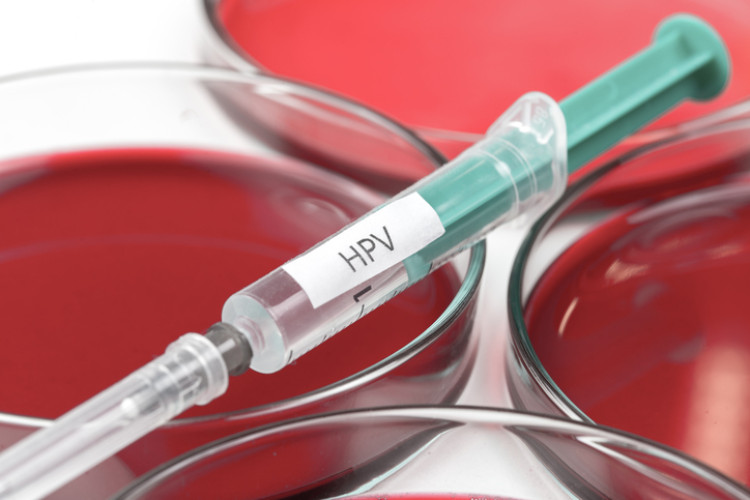 σύριγγα με εμβόλιο HPV